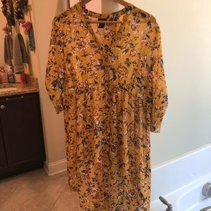 Torrid hi-lo Top (Size 00)